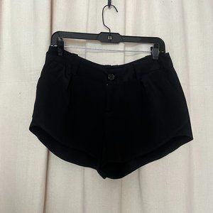 Alice + Olivia Crepe Short Black size 4